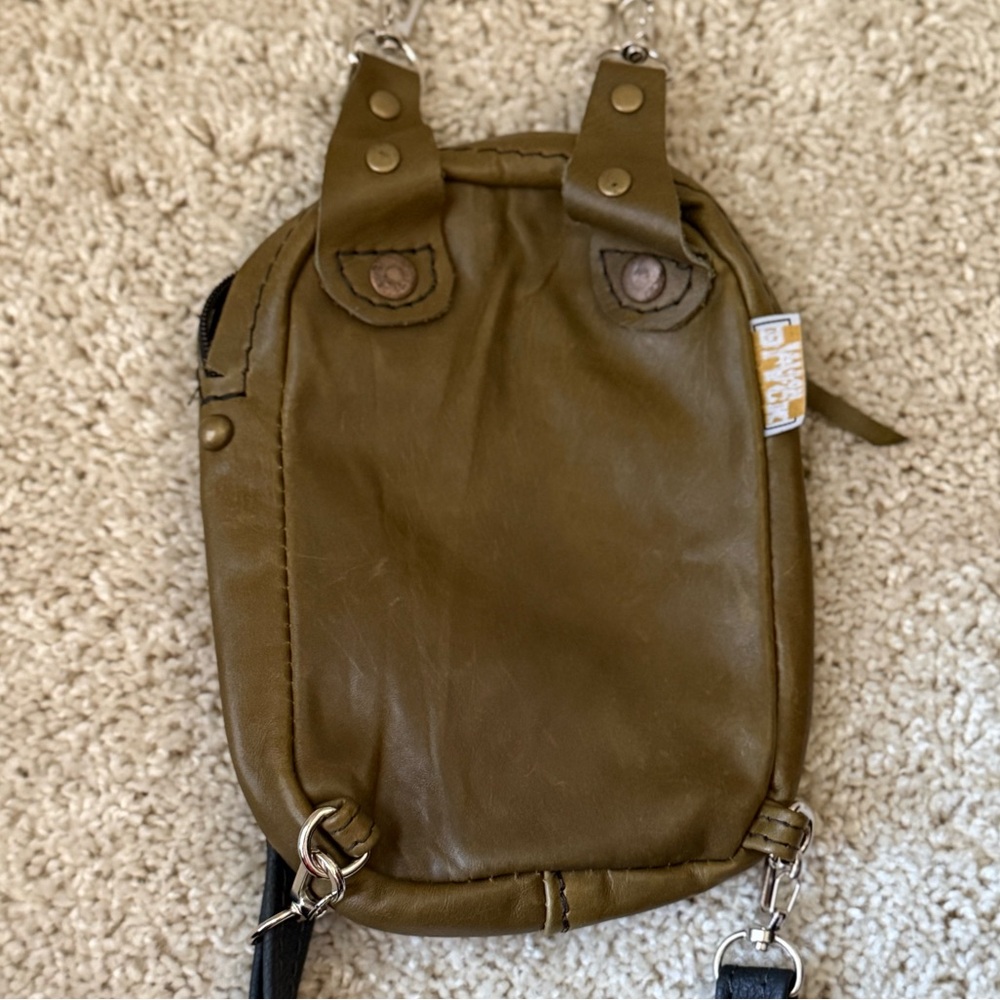 Black Stitch Olive Leather Motorcycle Thigh Bag NWOT